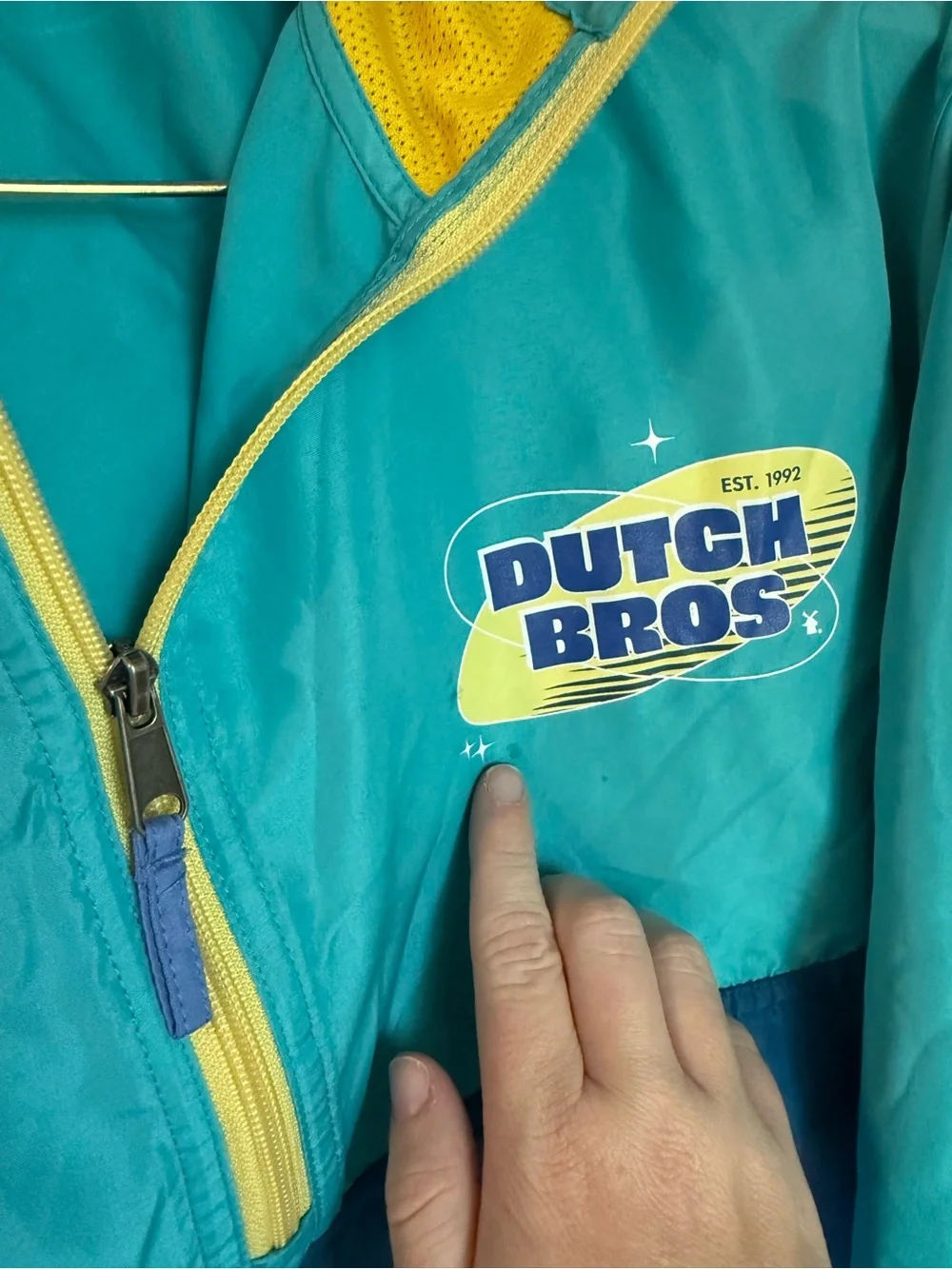 Dutch Bros Coffee Two Tone 1/2 Zip Lightweight Windbreaker Anorak Jacket Men